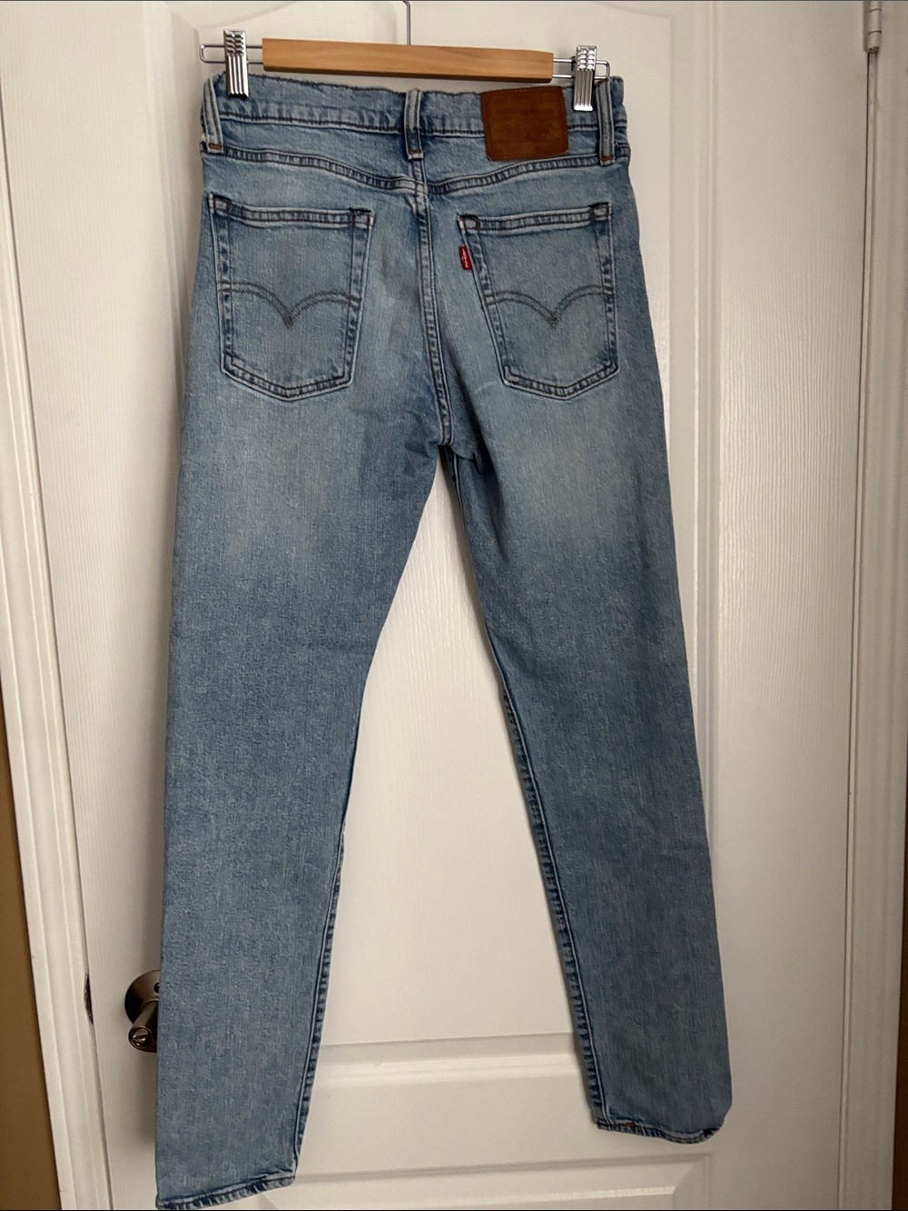 Levi's Light Wash Men's Slim Straight Jeans